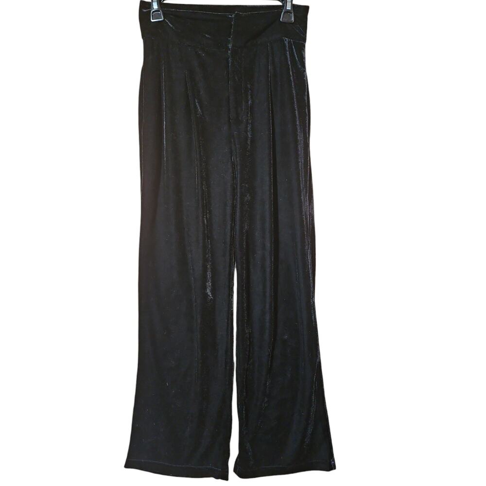 Jucy Judy Black Velvet Pants Size 4
